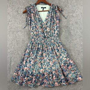 BCBG Paris Women’s Dress Medium Smocked Waist Floral Print Fully Lined
